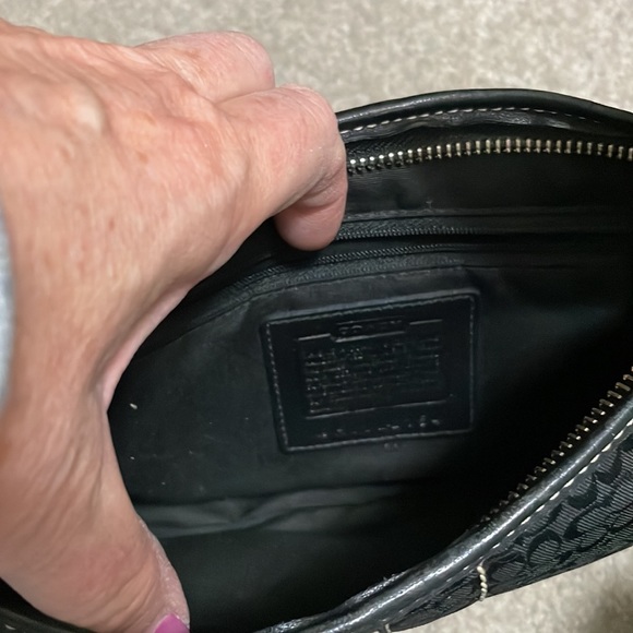 Super cute detailing on this lightly used bag, small cc material & black leather - Picture 7 of 7